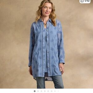 Sundance Light Blue Cloverfield Tunic